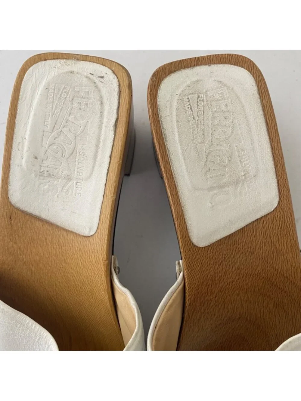 Salvatore Ferragamo Wood Heels Shoes White - Picture 9 of 9